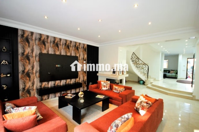 loue-ain-diab-luxe-villa-meublee-5-ch-piscine-big-3