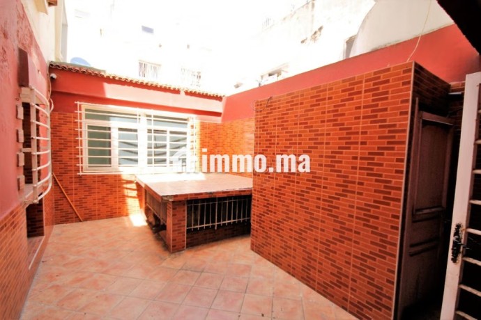 bureau-a-louer-240-m2-terrasse-pas-cher-prox-tram-big-5