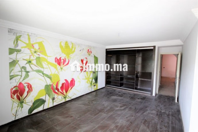 bureau-a-louer-240-m2-terrasse-pas-cher-prox-tram-big-8