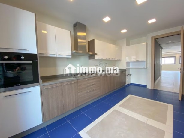clos-danfa-appartement-moderne-avec-terrasse-big-6