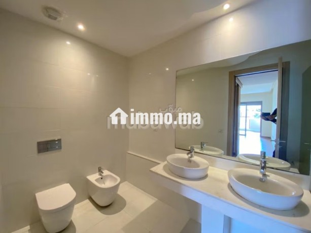 clos-danfa-appartement-moderne-avec-terrasse-big-7