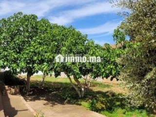 tres-belle-ferme-de-10000-m2-titree-arboree-fleurie