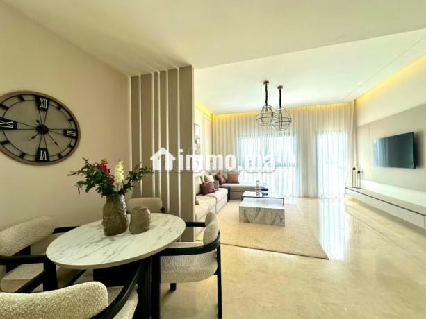 appartement-meuble-de-luxe-avec-balcon-a-louer-big-5