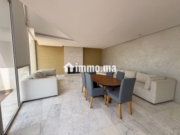 villa-a-la-location-vide-a-bouskoura-25000dh-big-0