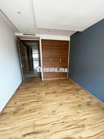 grand-appartement-en-face-du-parc-big-4