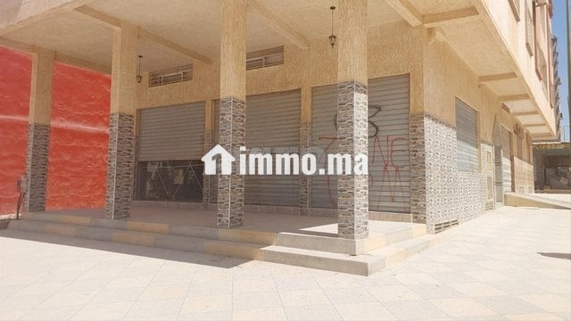 magasin-a-vendre-215m2-big-3