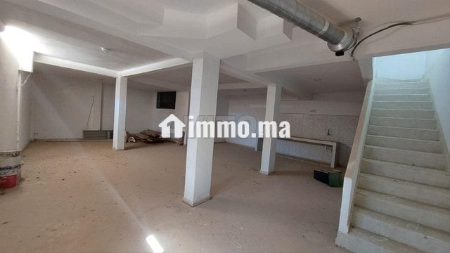 magasin-a-vendre-215m2-big-6