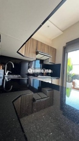 location-studio-meuble-quartier-des-hopitaux-big-3