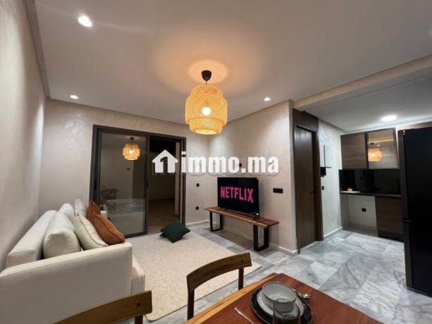 appartement-meuble-moderne-avec-terrasse-a-2-min-de-cfc-big-0