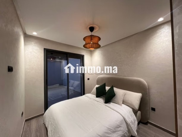 appartement-meuble-moderne-avec-terrasse-a-2-min-de-cfc-big-2