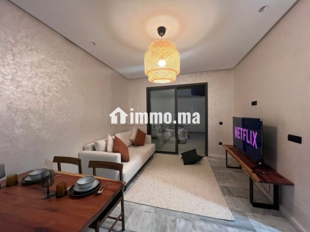 appartement-meuble-moderne-avec-terrasse-a-2-min-de-cfc-big-4