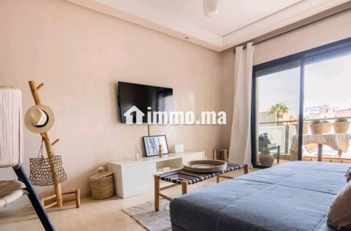 studio-meuble-a-vendre-proche-commodites-big-0