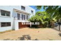 location-de-bureaux-en-hassan-centre-ville-superficie-700-m2-double-vitrage-et-porte-blindee-small-0