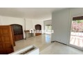 location-de-bureaux-en-hassan-centre-ville-superficie-700-m2-double-vitrage-et-porte-blindee-small-5