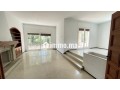 location-de-bureaux-en-hassan-centre-ville-superficie-700-m2-double-vitrage-et-porte-blindee-small-7