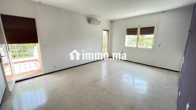 location-de-bureaux-en-hassan-centre-ville-superficie-700-m2-double-vitrage-et-porte-blindee-big-4