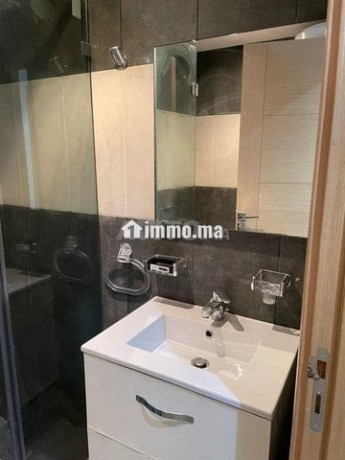 studio-48m2-a-louer-quartier-les-hopitaux-big-3