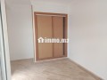 un-tres-bon-studio-vide-a-louer-small-9