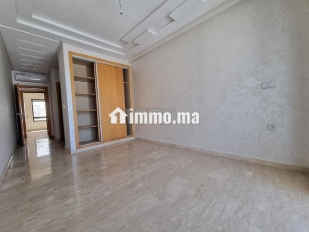 appartement-a-louer-135-m2-a-casablanca-big-5