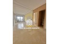 tres-joli-produit-moderne-oasis-small-0