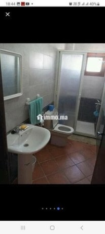 proprietaire-de-maison-pres-de-lhotel-mourabitoune-devant-la-mer-big-1
