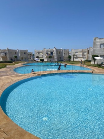 appartement-de-vacances-a-louer-a-corniche-3-grandes-pieces-places-de-stationnement-et-terrasse-big-0