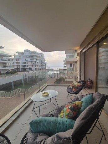 appartement-2-chambres-meuble-front-mer-big-0
