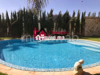 villa-de-728-m2-a-residence-fermee-a-californie