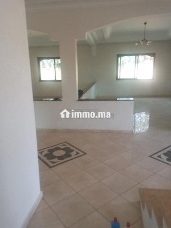 a-louer-villa-avec-grand-jardin-ferme-big-3