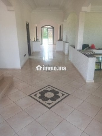 a-louer-villa-avec-grand-jardin-ferme-big-7
