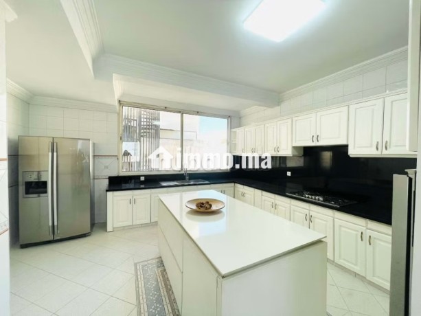 location-appartement-vide-bvd-massira-al-khadra-big-4