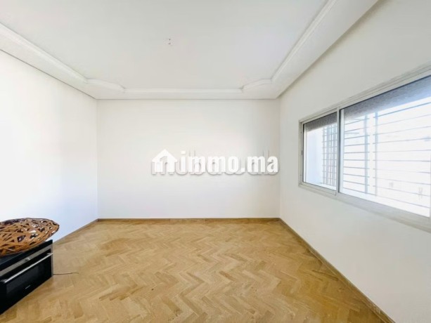 location-appartement-vide-bvd-massira-al-khadra-big-6