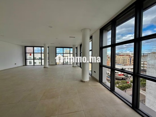 plateau-de-bureau-exclusif-98m2-bd-bir-anzarane-big-2