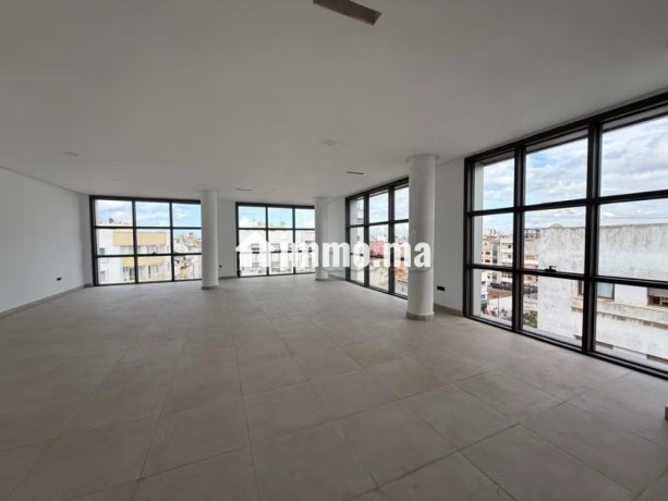plateau-de-bureau-exclusif-98m2-bd-bir-anzarane-big-3