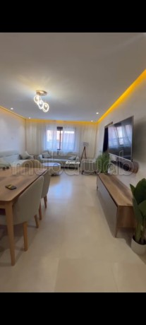 superbe-appartement-a-vendre-a-gueliz-1-belle-chambre-meuble-big-0