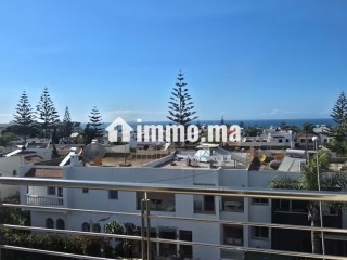 bel-appartement-en-residence-avec-vue-mer