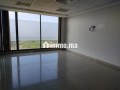 splendide-plateau-bureau-vue-laterale-sur-mer-small-2