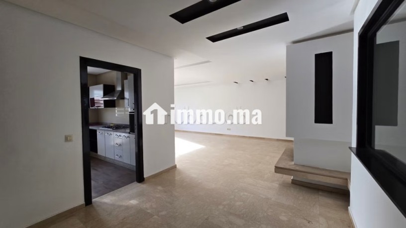 bel-appartement-en-residence-fermee-big-2