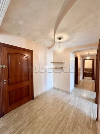 bel-appartement-de-91m2-a-la-corniche-big-1