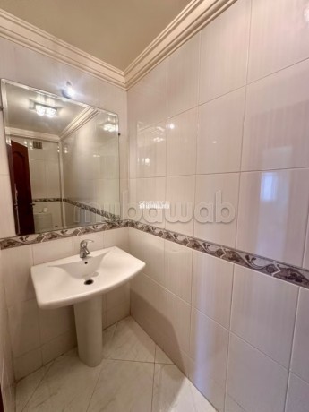 bel-appartement-de-91m2-a-la-corniche-big-4
