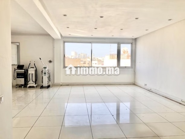 plateau-de-bureau-120-m2-racine-big-0