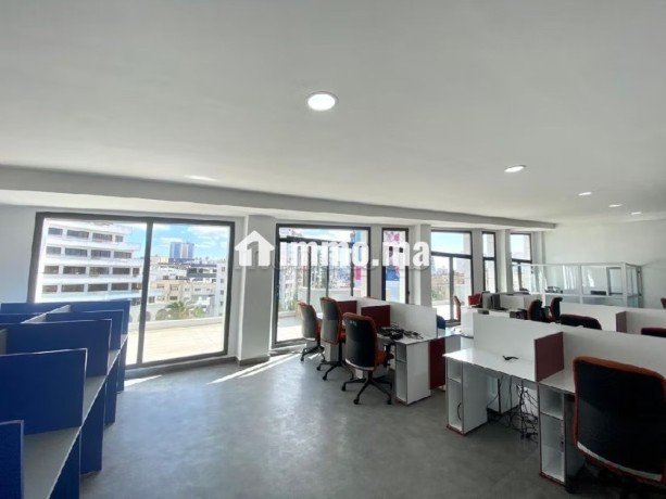 plateau-de-bureau-375-m2-boulevard-danfa-big-9