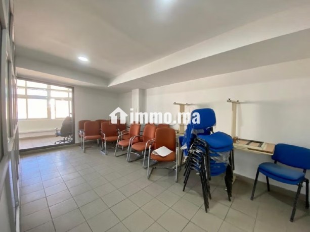 plateau-de-bureau-375-m2-boulevard-danfa-big-13