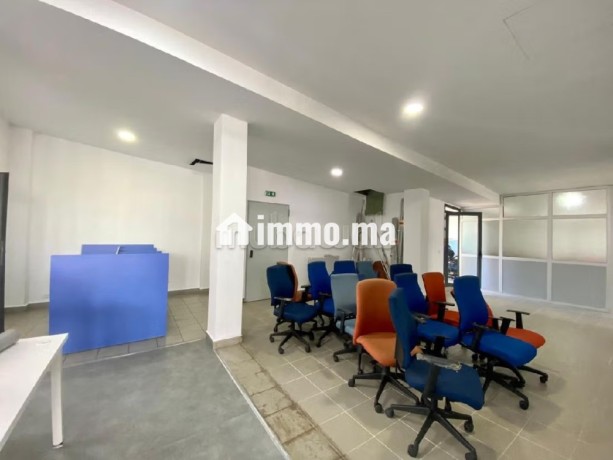 plateau-de-bureau-375-m2-boulevard-danfa-big-4