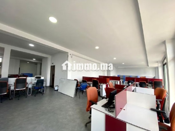 plateau-de-bureau-375-m2-boulevard-danfa-big-6