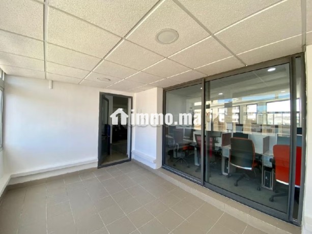 plateau-de-bureau-375-m2-boulevard-danfa-big-7