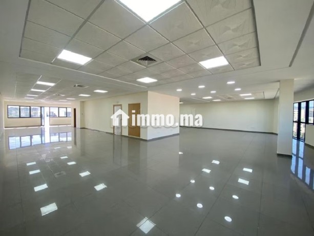 plateau-bureau-neuf-300m-quartier-oasis-big-1
