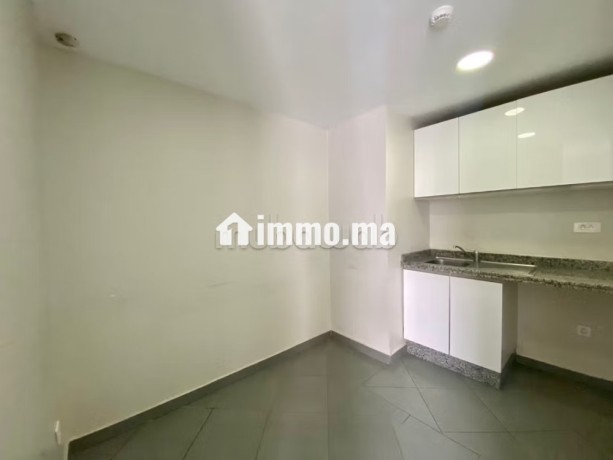 plateau-de-bureau-237-m2-bd-ghandi-riviera-big-3