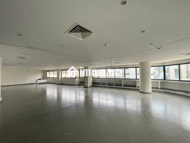 plateau-de-bureau-237-m2-bd-ghandi-riviera-big-6
