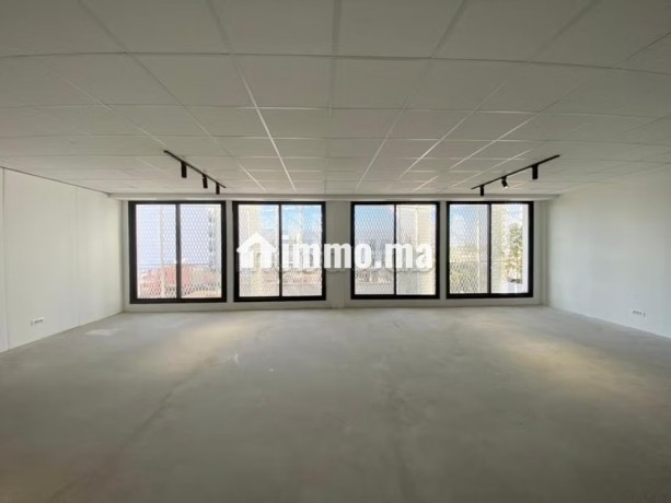 plateau-de-bureau-80-m2-oasis-big-2
